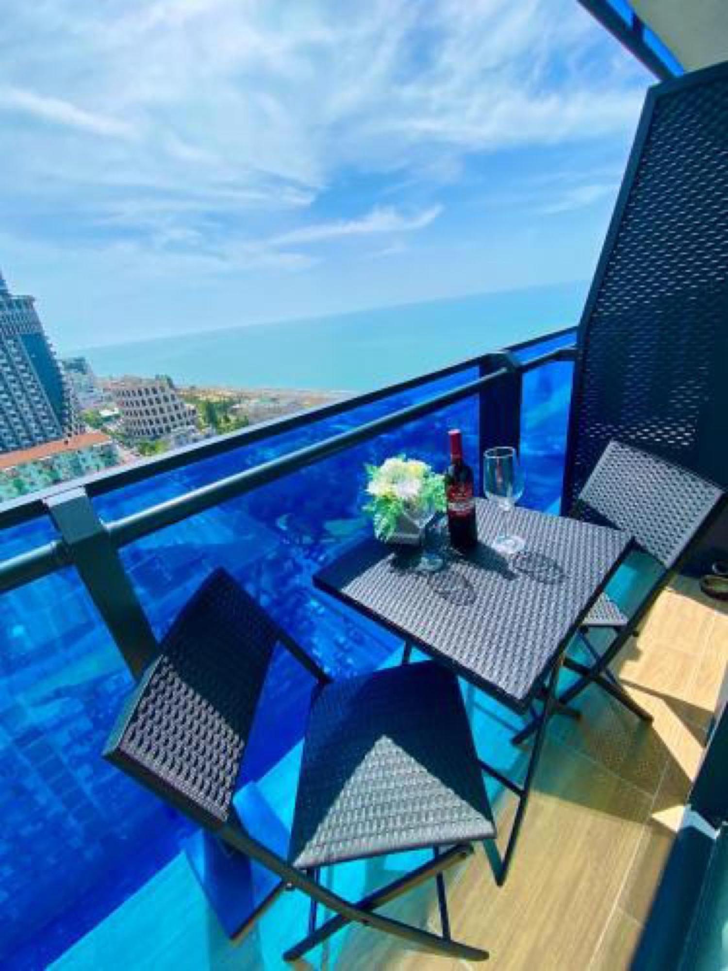 Orbi City Sea View Aparthotel Batumi Ngoại thất bức ảnh