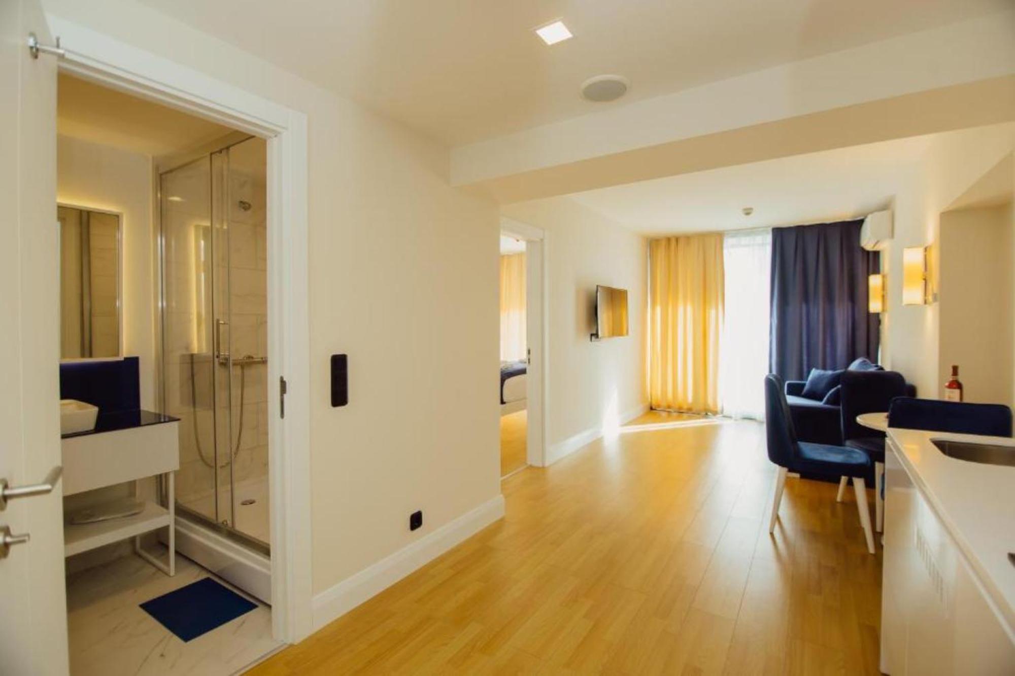 Orbi City Sea View Aparthotel Batumi Ngoại thất bức ảnh